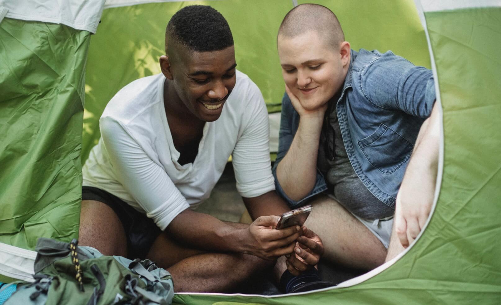 Best Camping Apps Australia / Follow Me Campers Taking